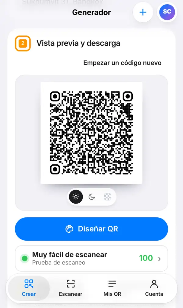 Sección Vista previa y descarga con un código QR de contacto denso, el botón Diseñar QR, la prueba de escaneo y el tamaño mínimo de impresión