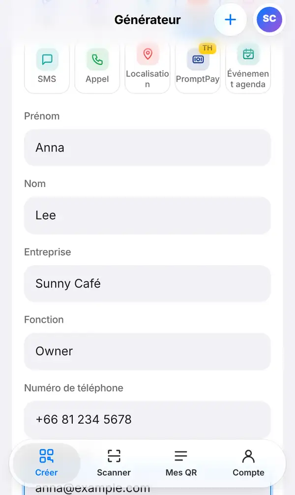 Le formulaire Carte de visite avec Prénom Anna, Nom Lee, Entreprise Sunny Café, Fonction Owner et le numéro de téléphone +66 81 234 5678
