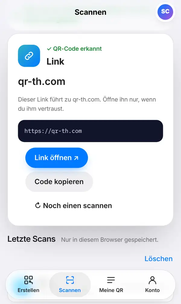 Das Scan-Ergebnis mit QR-Code erkannt, der Art Link, Website-Name und vollständiger Adresse, einem Sicherheitshinweis, den Knöpfen Link öffnen und Code kopieren und den letzten Scans